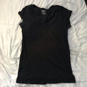 ❤️  Black V Neck